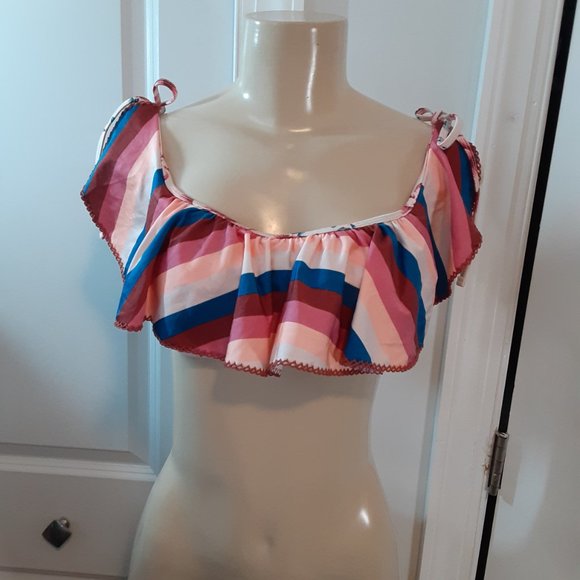 NWOT No Boundaries Juniors' Spring Bouquet Flounce Swimsuit Bikini Top - Picture 2 of 13